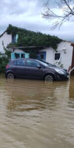 desinfection-voiture-inondee-herault-avant-nettoyage