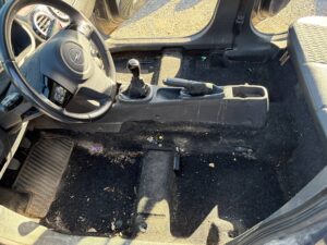 Voiture inondée démontage sièges décembre 2025